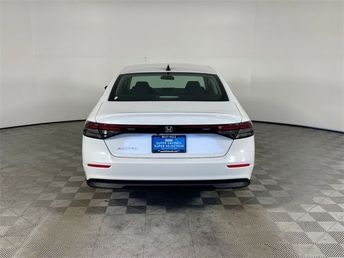 New 2025 Honda Accord SE image 22