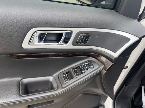 Used 2011 Ford Explorer Limited w/ 301A Rapid Spec Order Code image 14