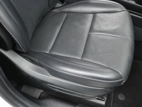 Used 2022 Lincoln Corsair FWD w/ Premium Package image 33