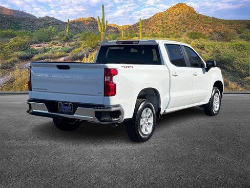 Used 2024 Chevrolet Silverado 1500 LT image 4