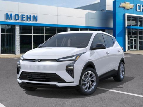 New 2027 Chevrolet Bolt LT FWD image 6