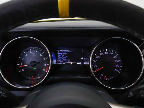 Used 2017 Ford Mustang Shelby GT350 w/ Electronics Package RWD image 27