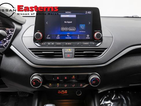 Used 2022 Nissan Altima 2.5 SV image 21