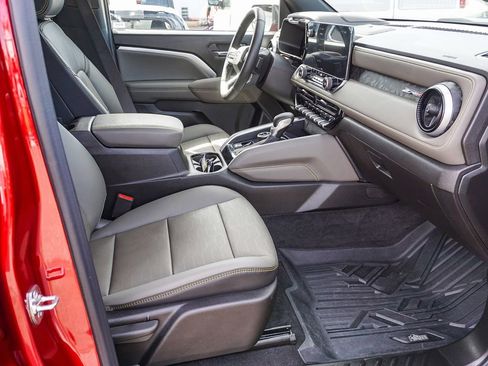 Used 2026 Chevrolet Colorado ZR2 w/ ZR2 Bison Edition image 12