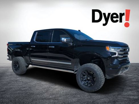 Used 2023 Chevrolet Silverado 1500 High Country w/ High Country Premium Package AWD/4WD image 1