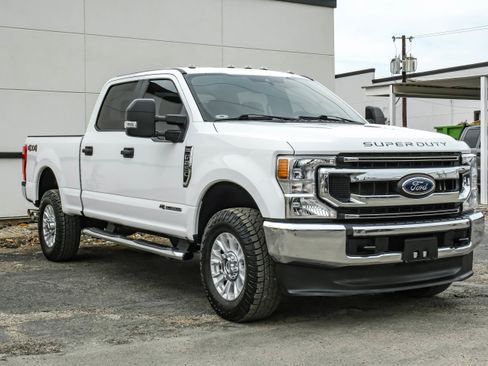 Used 2021 Ford F250 XL w/ STX Appearance Package AWD/4WD image 7