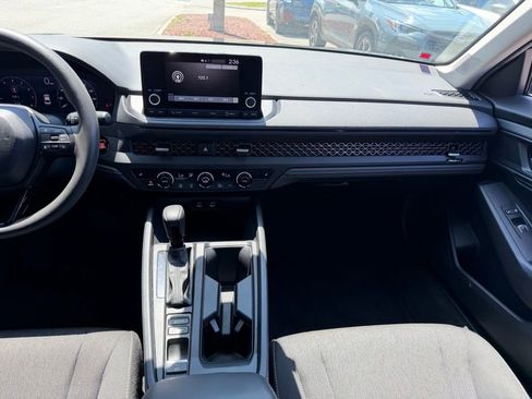 Used 2024 Honda Accord EX image 20