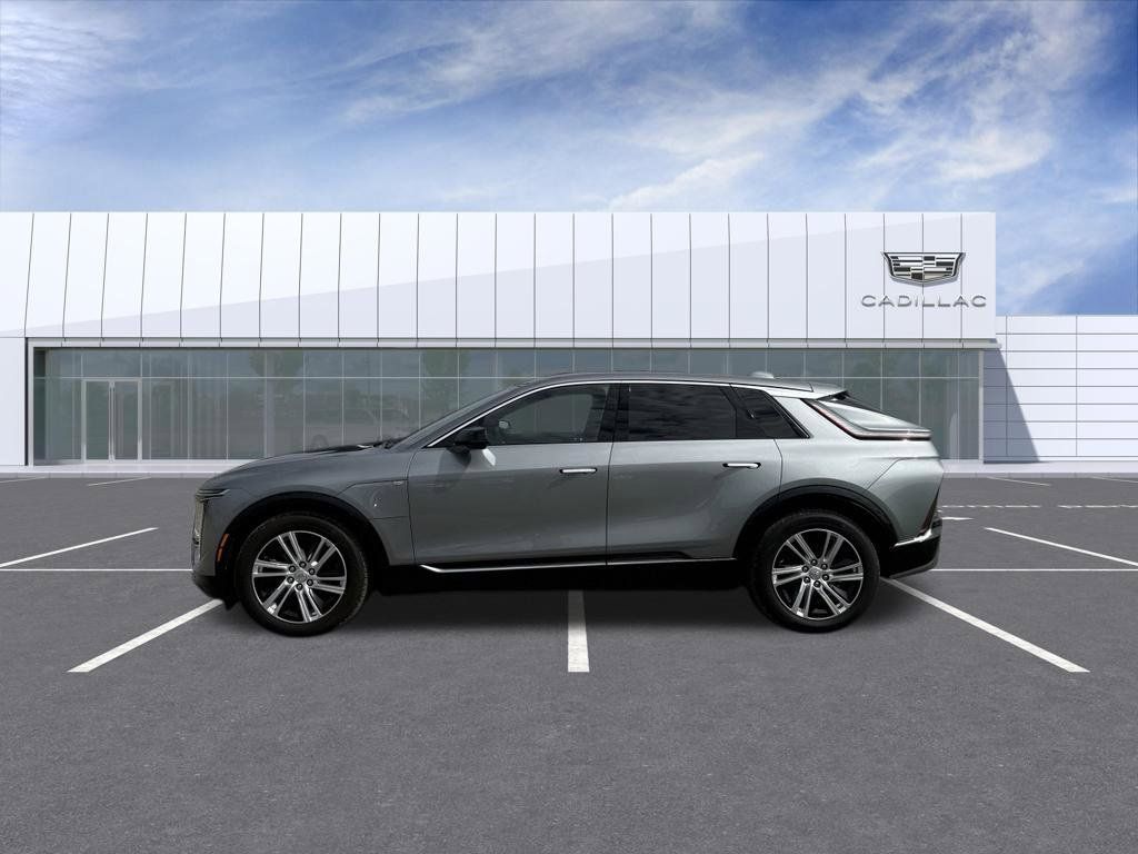 Certified 2024 Cadillac Lyriq Tech w/ LPO, Floor Liner Package AWD/4WD image 5