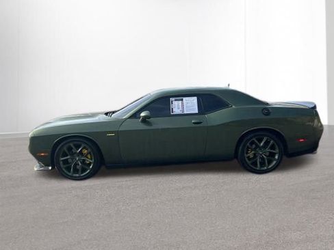 Used 2022 Dodge Challenger R/T w/ Driver Convenience Group image 14