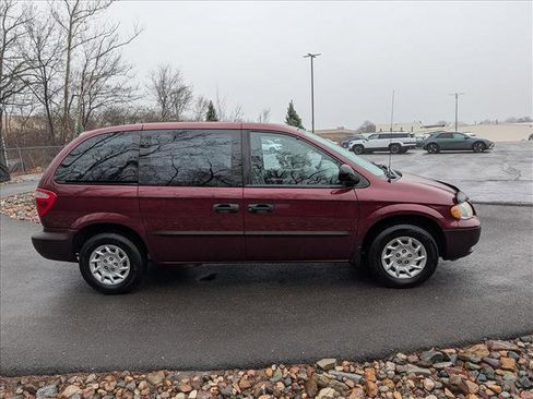 Used 2002 Chrysler Voyager eC image 6