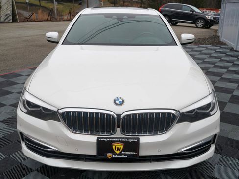 Used 2018 BMW 530e xDrive image 14