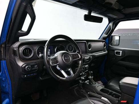 Used 2023 Jeep Wrangler Unlimited Sahara w/ Cold Weather Group image 16