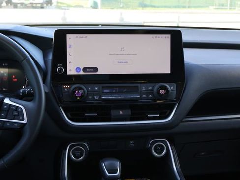 Used 2024 Toyota Grand Highlander XLE image 14