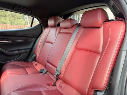 Used 2023 MAZDA MAZDA3 s image 17