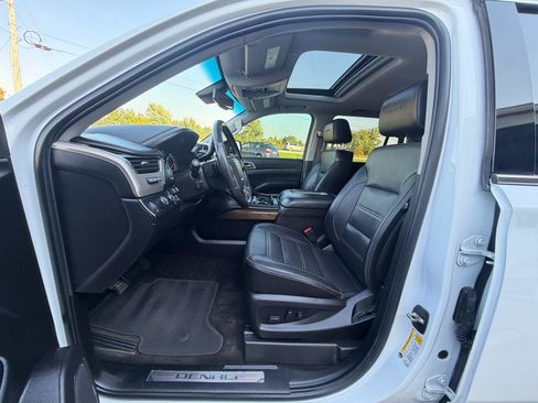 Used 2018 GMC Yukon Denali AWD/4WD image 11