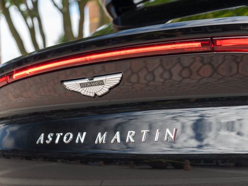 Used 2023 Aston Martin DBX 707 AWD/4WD image 8