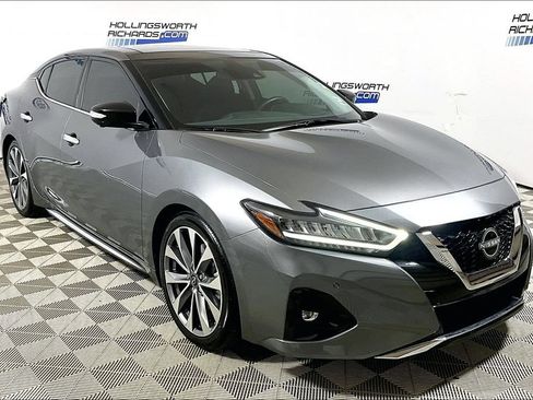 Used 2023 Nissan Maxima Platinum w/ Sport Mat Group FWD image 3
