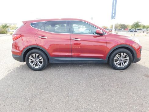 Used 2016 Hyundai Santa Fe Sport FWD image 4