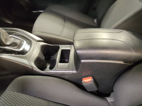 Used 2020 Nissan Rogue Sport S w/ Appearance Package FWD image 26
