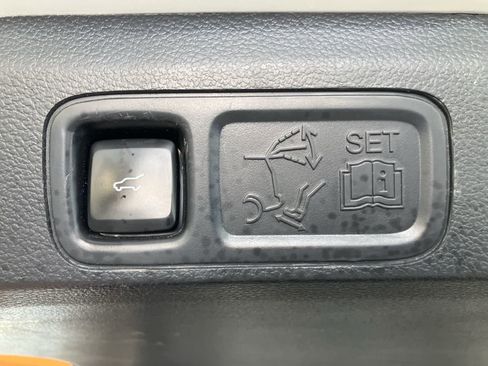 Used 2023 Ford Expedition Max Limited AWD/4WD image 36