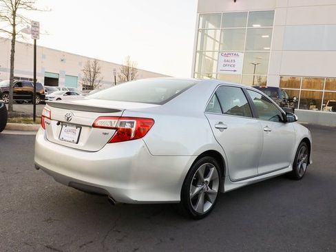 Used 2014 Toyota Camry SE image 13