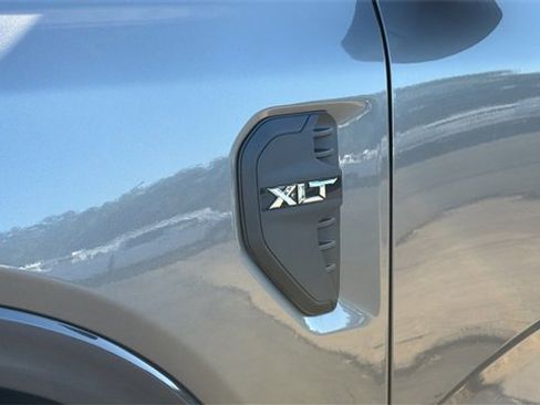 Used 2024 Ford Ranger XLT w/ FX4 Off-Road Package image 11