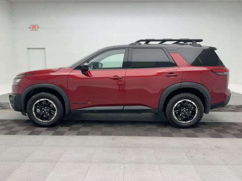 Used 2025 Nissan Pathfinder Rock Creek image 2
