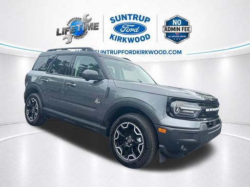 Used 2025 Ford Bronco Sport Outer Banks w/ Outer Banks Tech Package+ AWD/4WD image 9