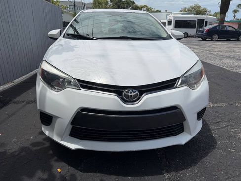 Used 2015 Toyota Corolla LE FWD image 2