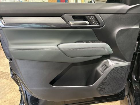 New 2026 GMC Terrain AT4 w/ Convenience Package III AWD/4WD image 21