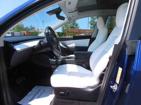 Used 2020 Tesla Model Y Long Range AWD/4WD image 11