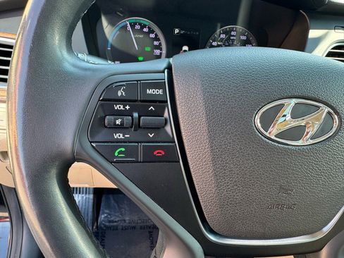Used 2016 Hyundai Sonata Limited w/ Option Group 02 image 28