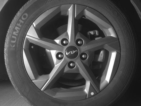 Used 2025 Kia K4 FWD image 13