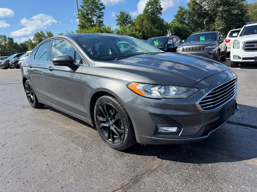 Used 2019 Ford Fusion SE w/ Equipment Group 151A FWD image 7