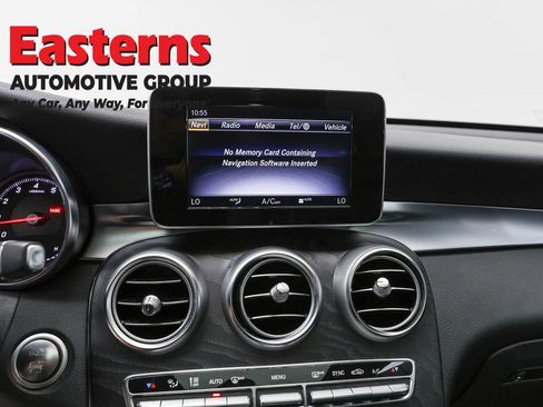 Used 2018 Mercedes-Benz GLC 300 4MATIC image 12