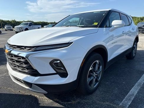 Used 2025 Chevrolet Blazer LT AWD/4WD image 5