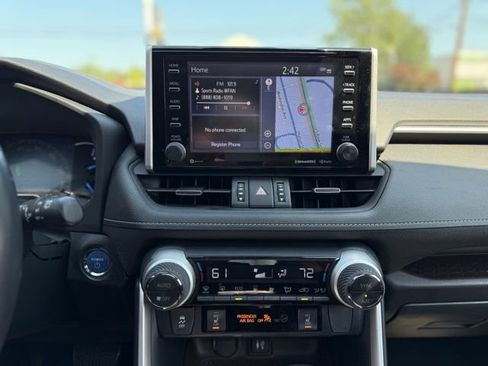 Used 2019 Toyota RAV4 Limited image 34