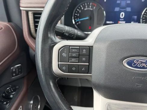 Used 2023 Ford Expedition Limited AWD/4WD image 16