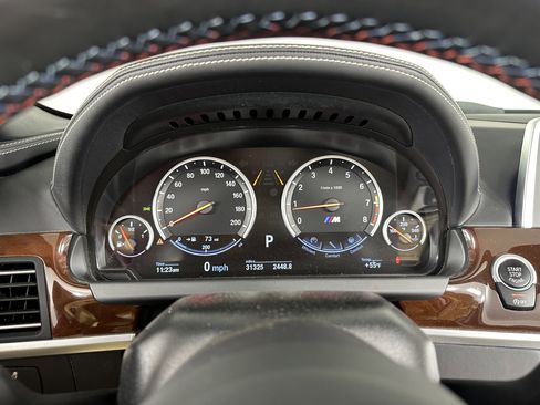 Used 2015 BMW M6 Convertible image 24