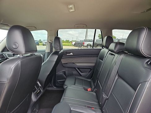 Used 2022 Volkswagen Atlas SE FWD image 18