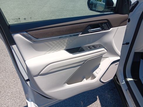 Used 2024 GMC Acadia Denali w/ LPO, Floor Liner Package FWD image 11