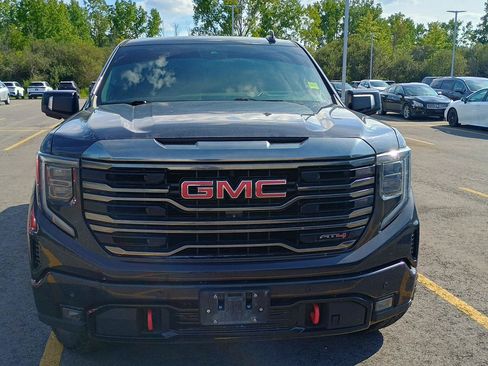 Used 2023 GMC Sierra 1500 AT4 w/ Technology Package AWD/4WD image 2