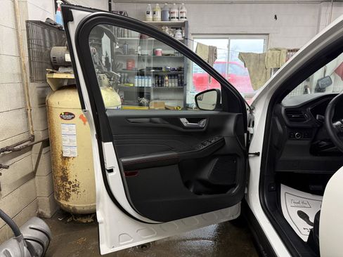 New 2026 Ford Escape ST-Line Select w/ Tech Pack #1 image 9