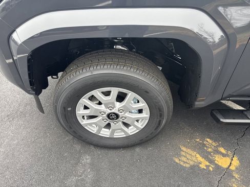 New 2025 Toyota Tacoma SR5 RWD image 9