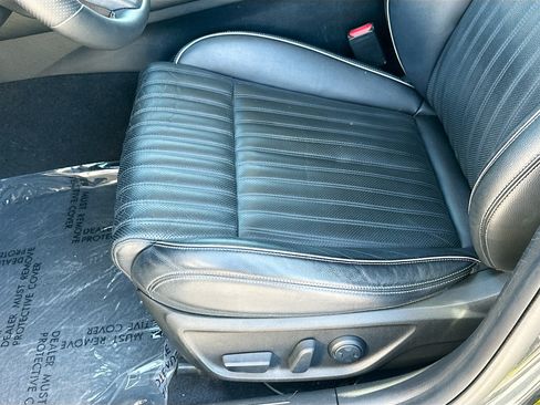 Used 2022 Genesis G70 2.0T w/ Prestige Package RWD image 19