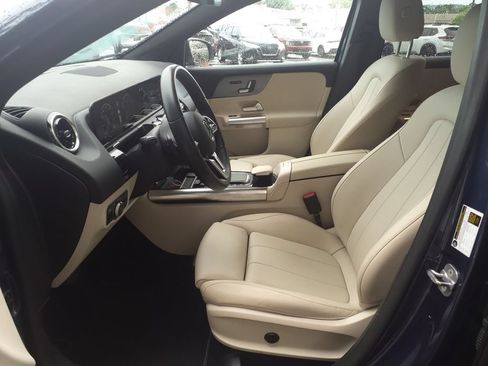 Certified 2023 Mercedes-Benz GLA 250 4MATIC image 18