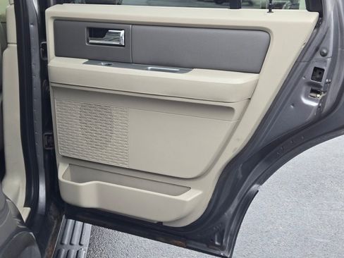 Used 2013 Ford Expedition XL w/ HD Trailer Tow Pkg image 9