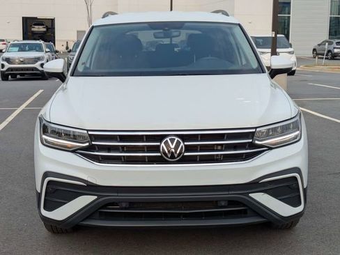 Used 2023 Volkswagen Tiguan S image 9