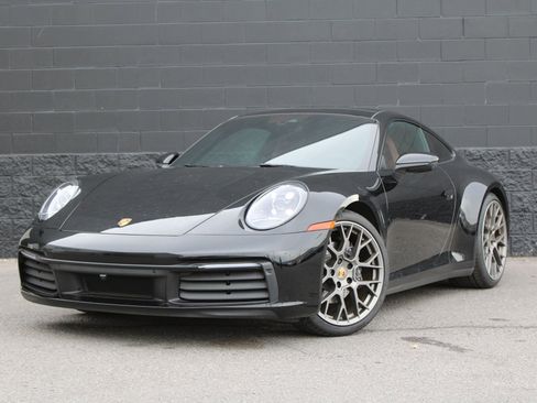 Certified 2023 Porsche 911 Carrera image 1