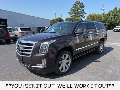 Used 2018 Cadillac Escalade ESV Premium Luxury AWD/4WD image 3